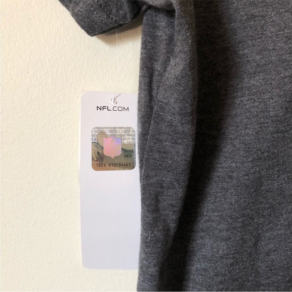 NWT New England Patriots NFL tee - women’s Fanatics Pats t-shirt - size Medium - Picture 8 of 12